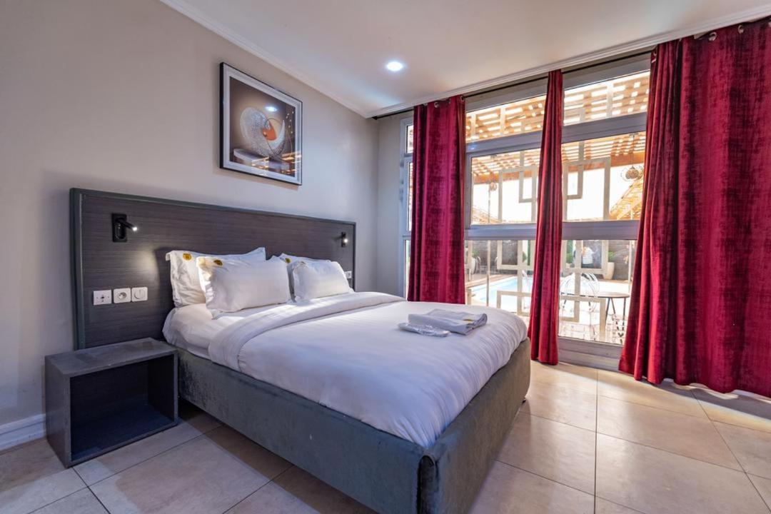 Villa Magnum Douala Exterior foto